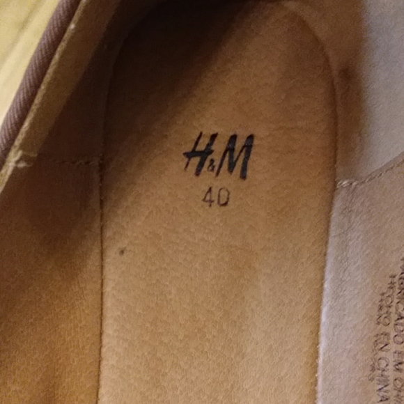 H&M black and white slip ons - Picture 3 of 3
